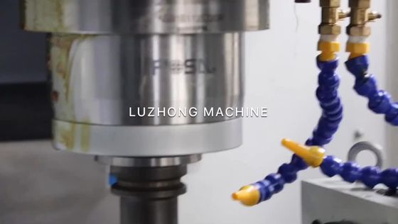 Un CNC su ordinazione verticale di 3 assi che macina XK7125