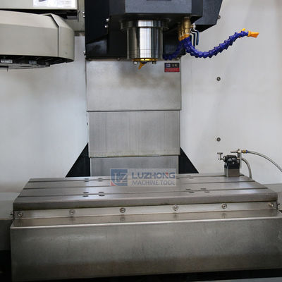 Prezzo del centro di lavorazione di verticale della fresatrice di CNC di VMC650 Cina