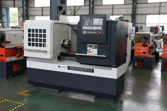 Specifiche di alta precisione completamente automatiche del tornio di CNC del tornio di CNC CAK6161