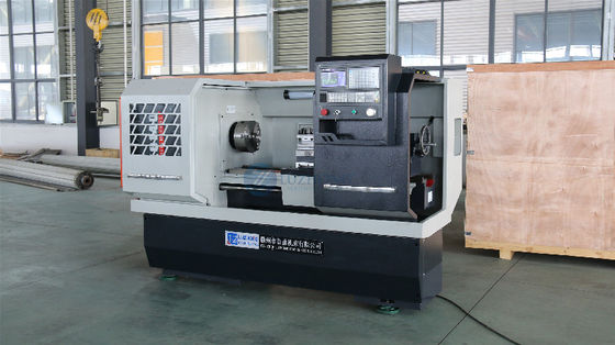 Il tornio Mini Cnc Lathe For Alloy del metallo di CNC CK6140 spinge