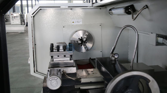 Il tornio Mini Cnc Lathe For Alloy del metallo di CNC CK6140 spinge