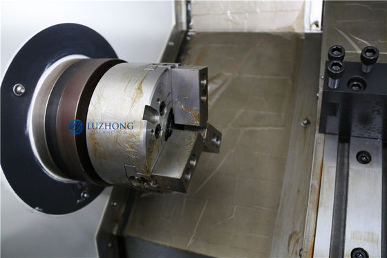 Centro di giro di CNC del tornio dello strumento del gruppo del tornio del letto di inclinazione di CNC di TCK6340 TCK6340S