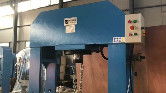 Metallo idraulico HP-200 che timbra la struttura della macchina H della stampa